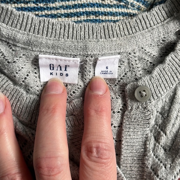 Gap Kids gray pointelle cardigan - Picture 3 of 3